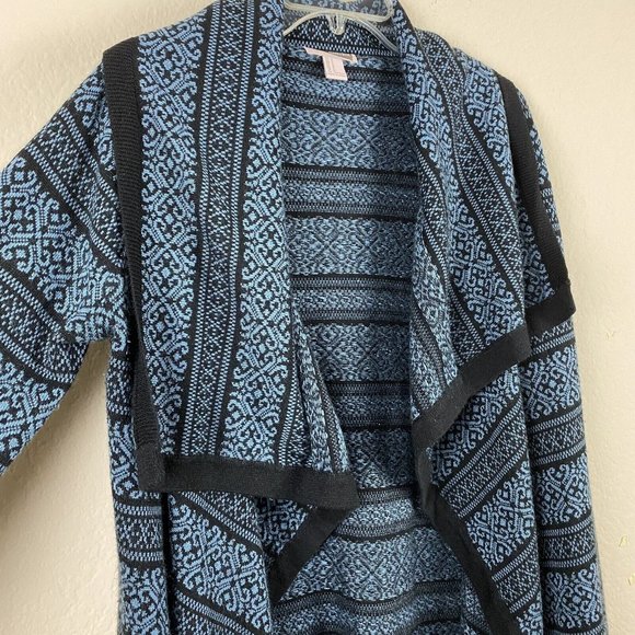 Forever 21 Contemporary Women Black/Blue Cardigan Sweater Size Medium - Picture 2 of 6